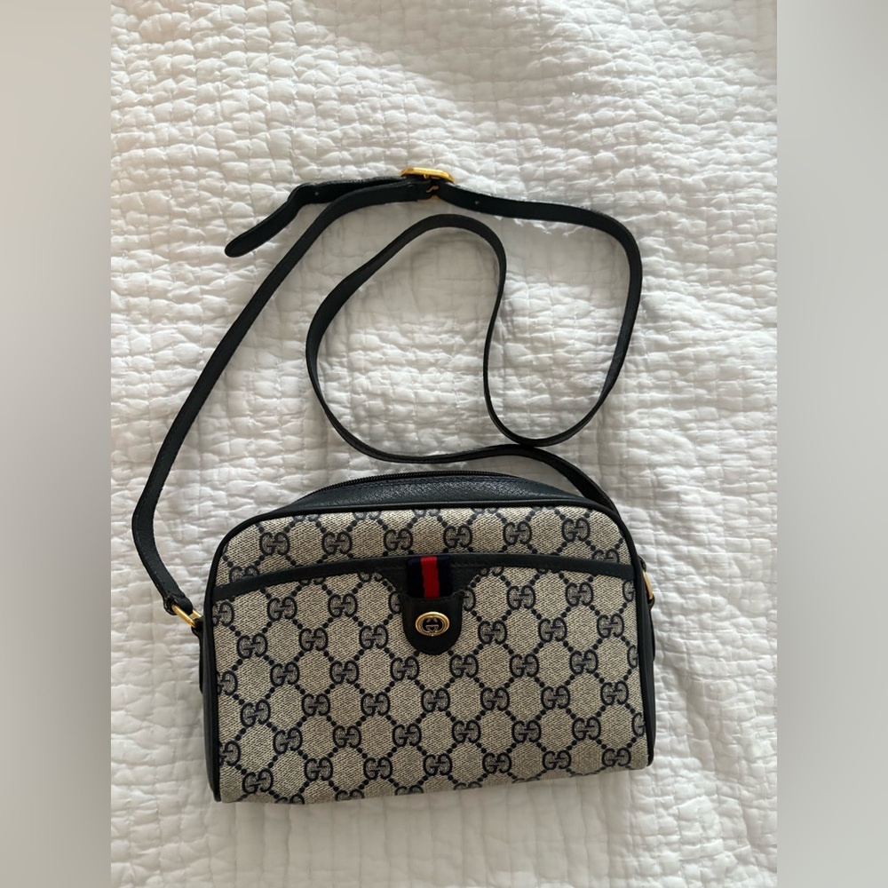 Vintage Gucci Sherry Line GG Shoulder purse